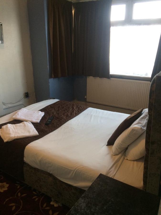 Harrow Bed & Breakfast Dış mekan fotoğraf